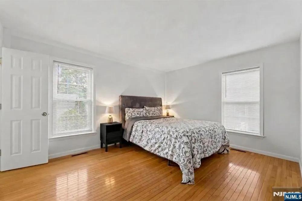 127 Clark Avenue Old Tappan, NJ 07675