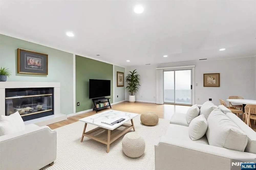 127 Clark Avenue Old Tappan, NJ 07675