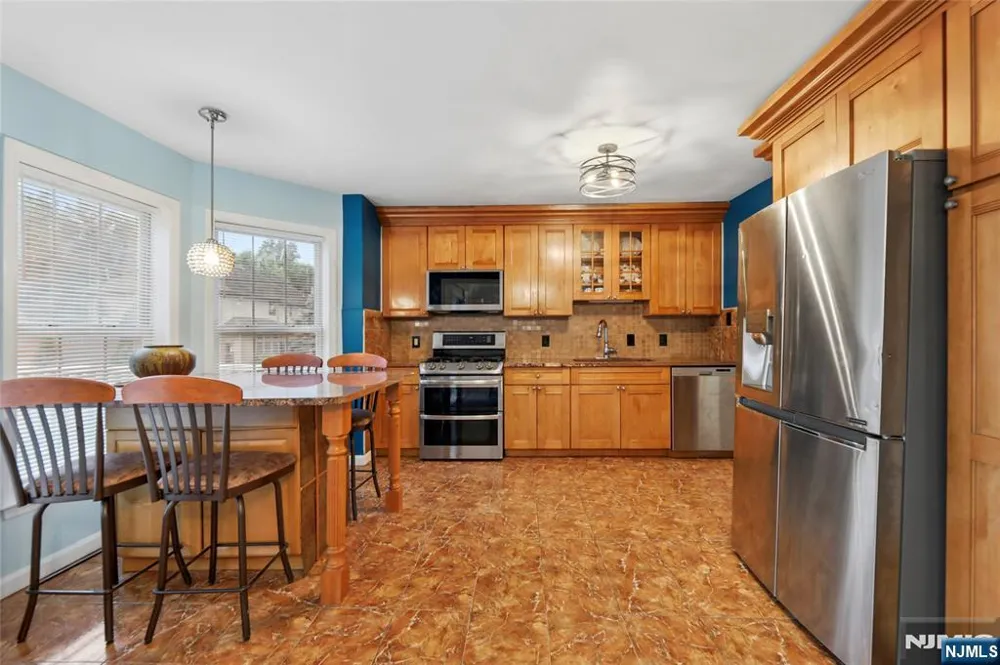 127 Clark Avenue Old Tappan, NJ 07675