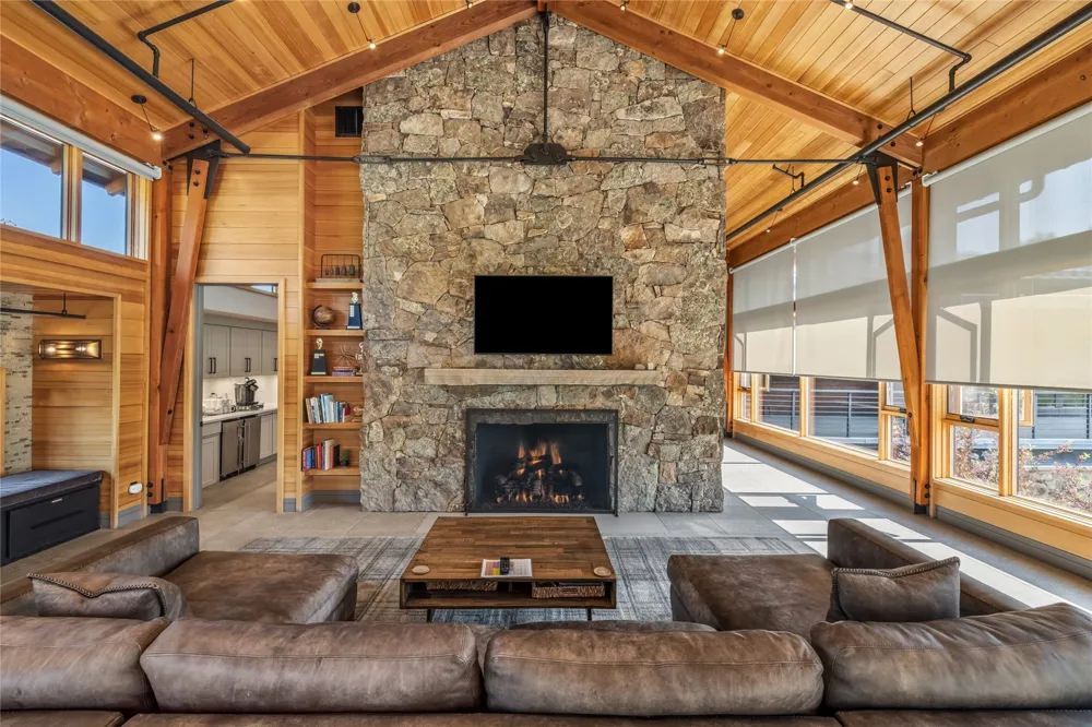 1179 Maryland Creek Road Silverthorne, CO 80498