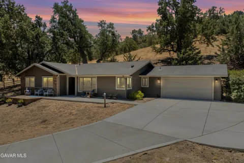 26780 Columbia Way