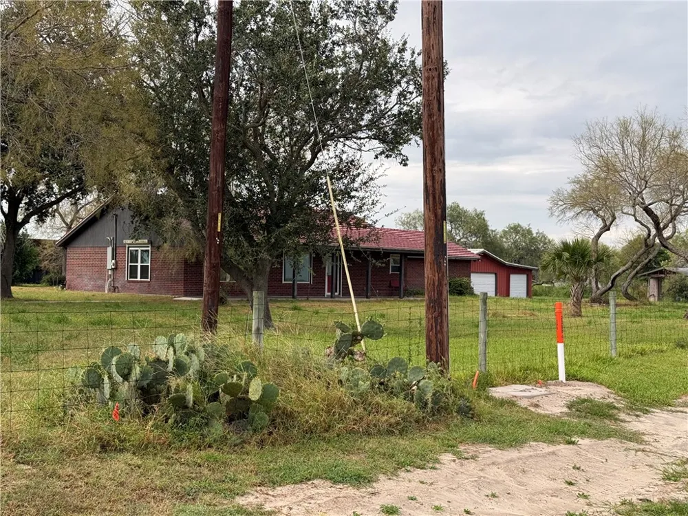 718 E County Road 2340 Riviera, TX 78379