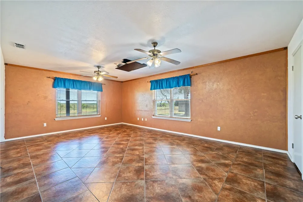 718 E County Road 2340 Riviera, TX 78379