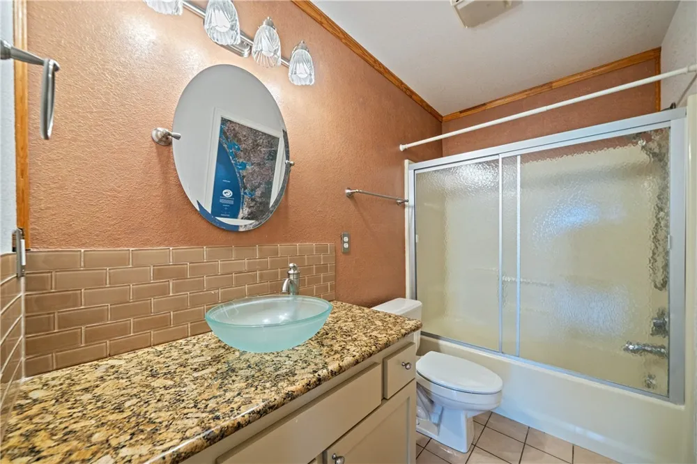 718 E County Road 2340 Riviera, TX 78379