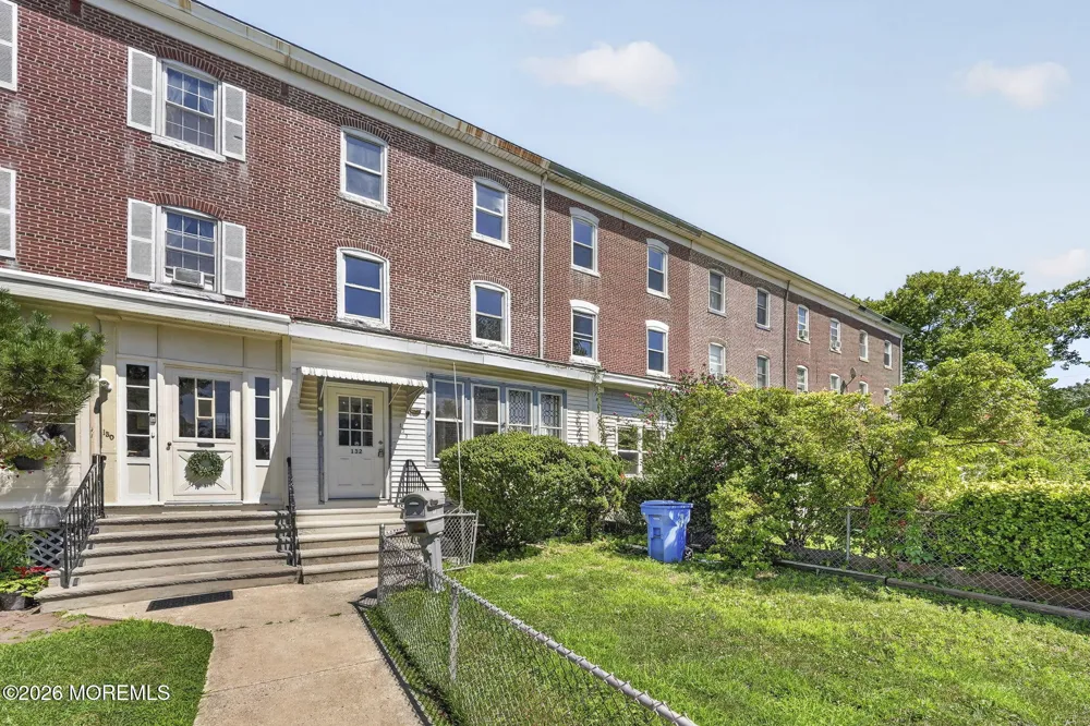 132 4th Avenue Roebling, NJ 08554