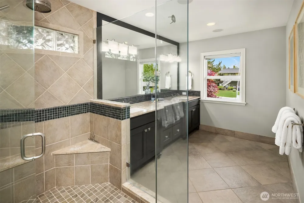 61 Cascade Key Bellevue, WA 98006