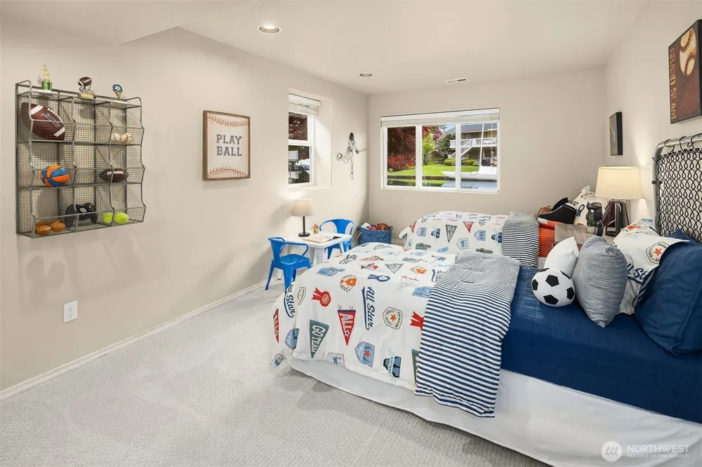 61 Cascade Key Bellevue, WA 98006