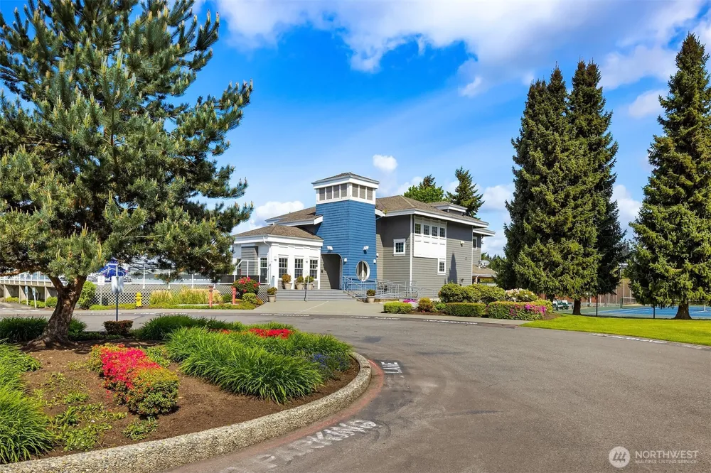 61 Cascade Key Bellevue, WA 98006