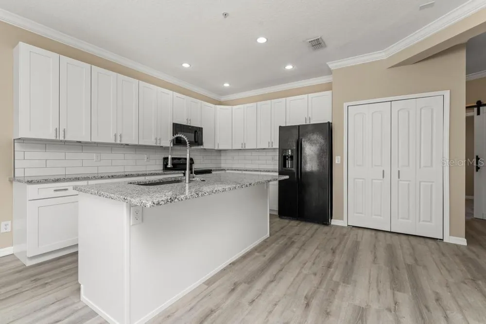 868 STONECHASE LANE Lake Mary, FL 32746