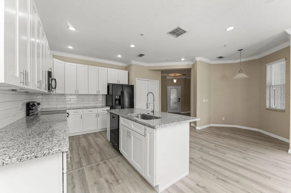 868 STONECHASE LANE Lake Mary, FL 32746