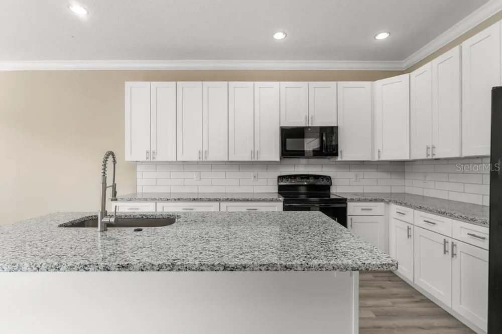 868 STONECHASE LANE Lake Mary, FL 32746