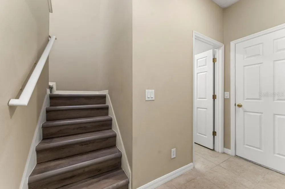 868 STONECHASE LANE Lake Mary, FL 32746