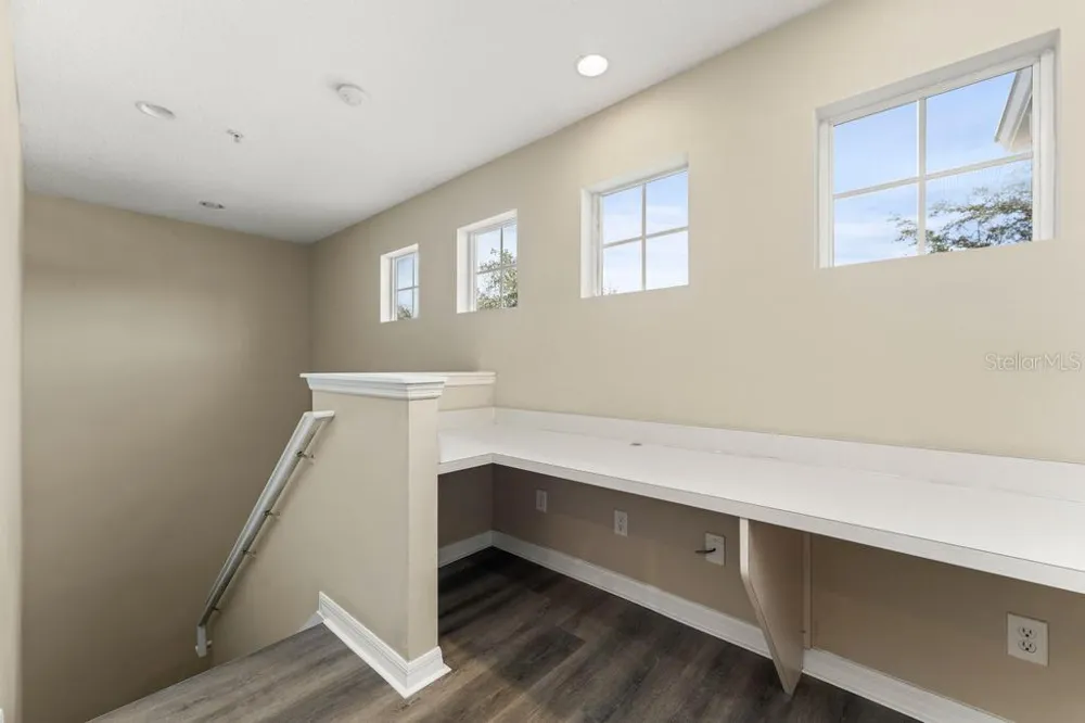 868 STONECHASE LANE Lake Mary, FL 32746