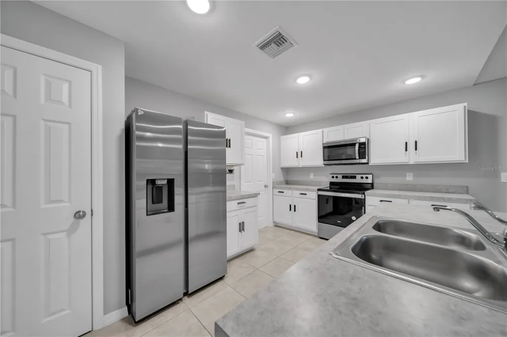2617 53RD ST W Lehigh Acres, FL 33971