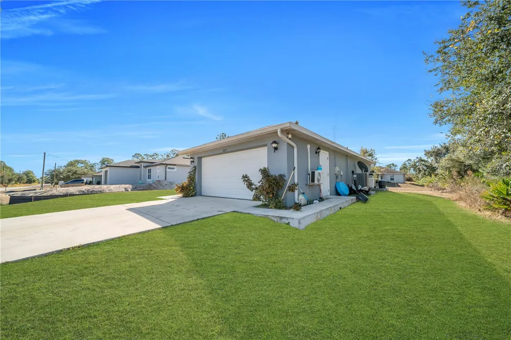 2617 53RD ST W Lehigh Acres, FL 33971