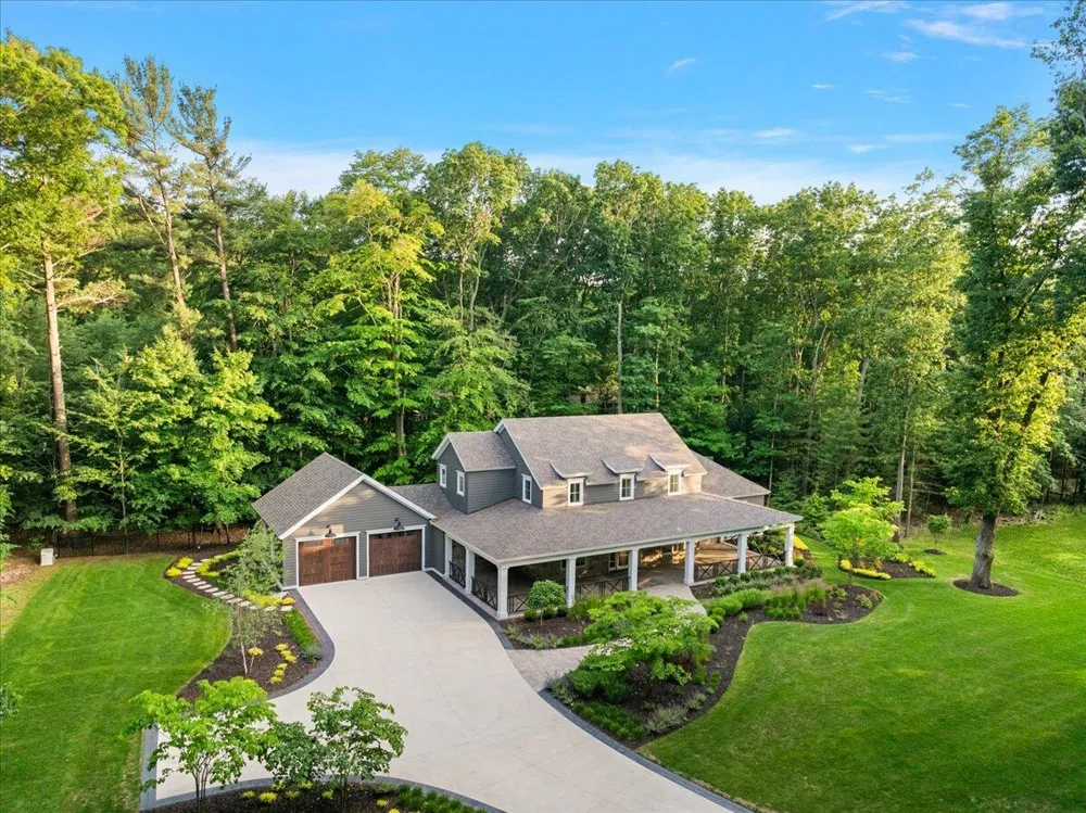 317 Lakeshore Drive Holland, MI 49424