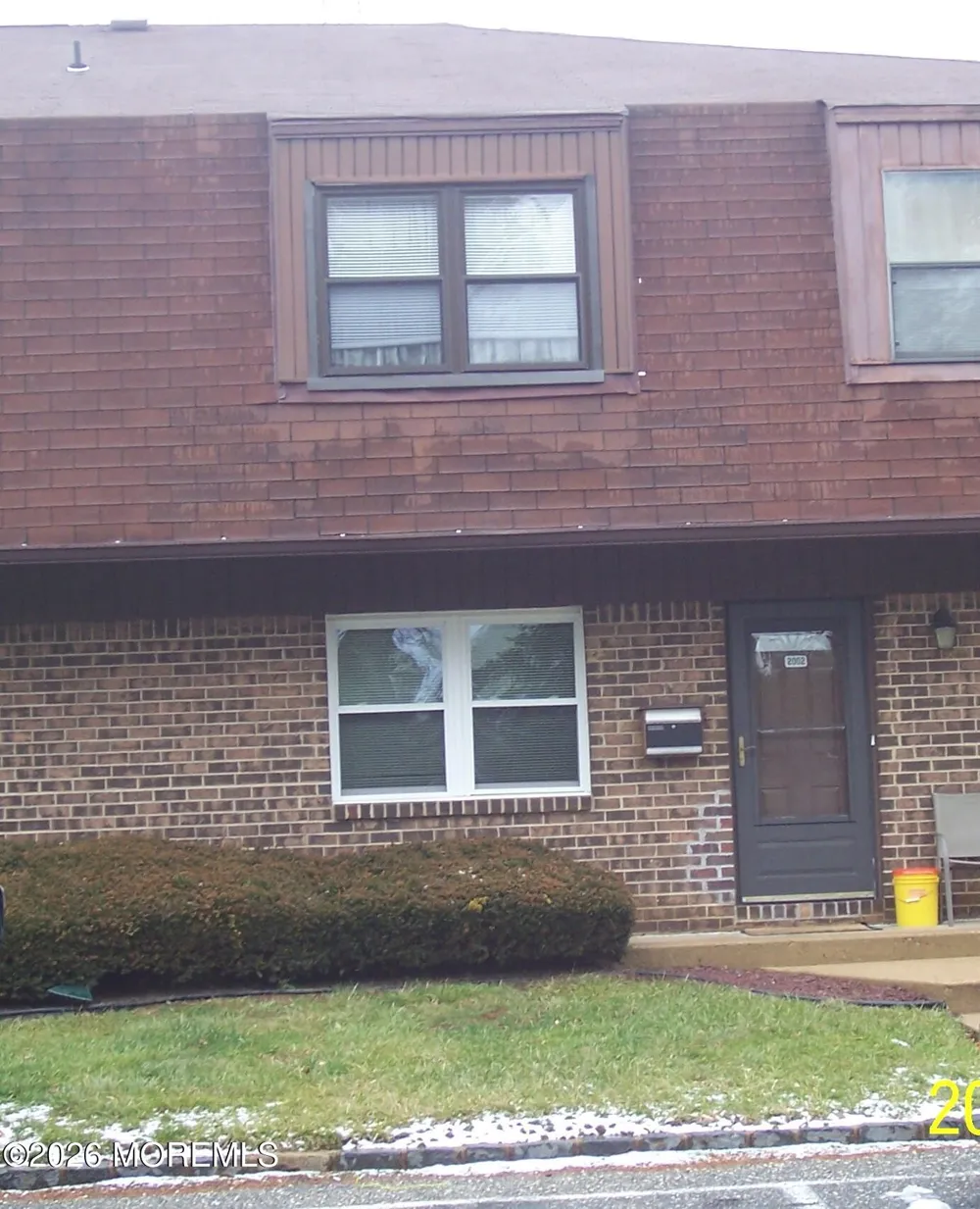 2002 Silver Court #2002 Hamilton, NJ 08690