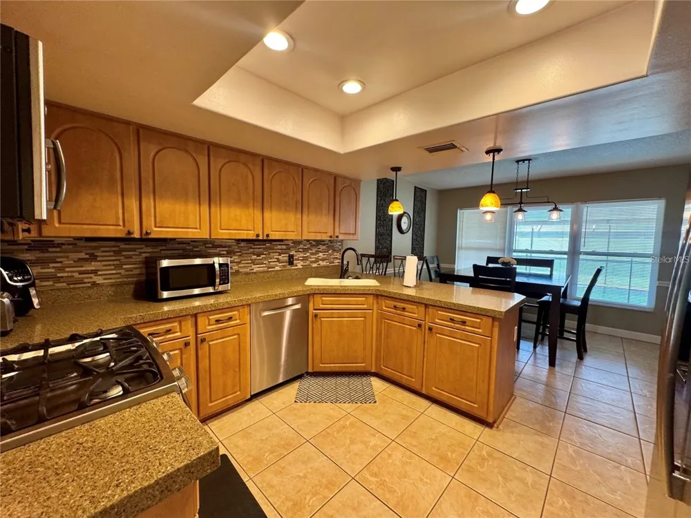 8014 COTE COURT Orlando, FL 32836