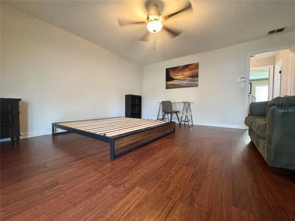 8014 COTE COURT Orlando, FL 32836