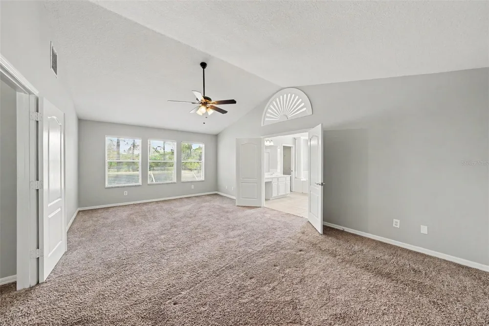 6112 CEZANNE AVENUE Lutz, FL 33558