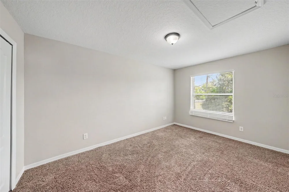 6112 CEZANNE AVENUE Lutz, FL 33558