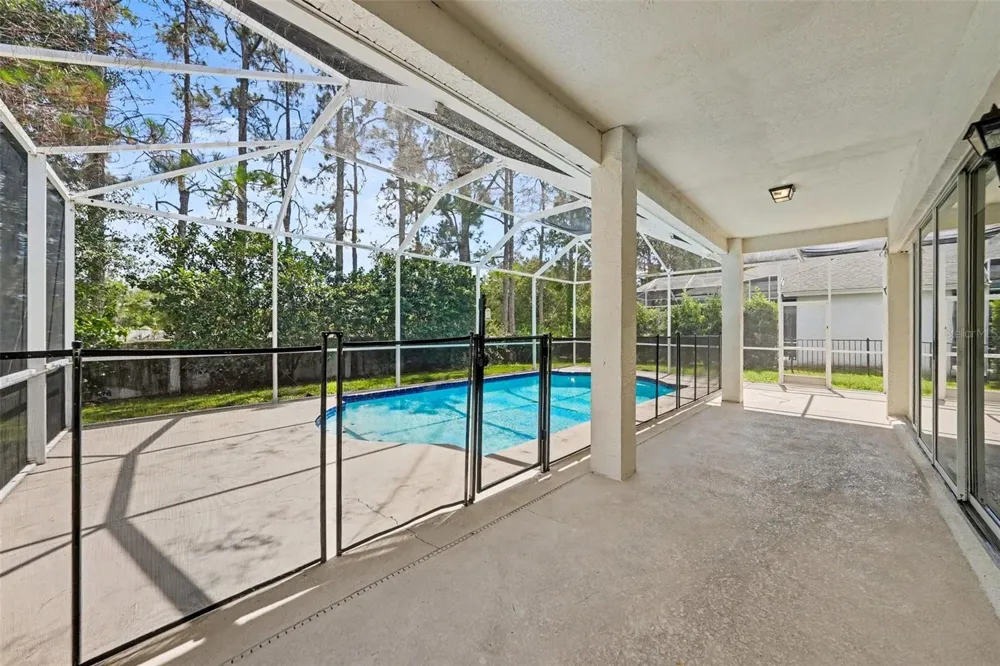 6112 CEZANNE AVENUE Lutz, FL 33558
