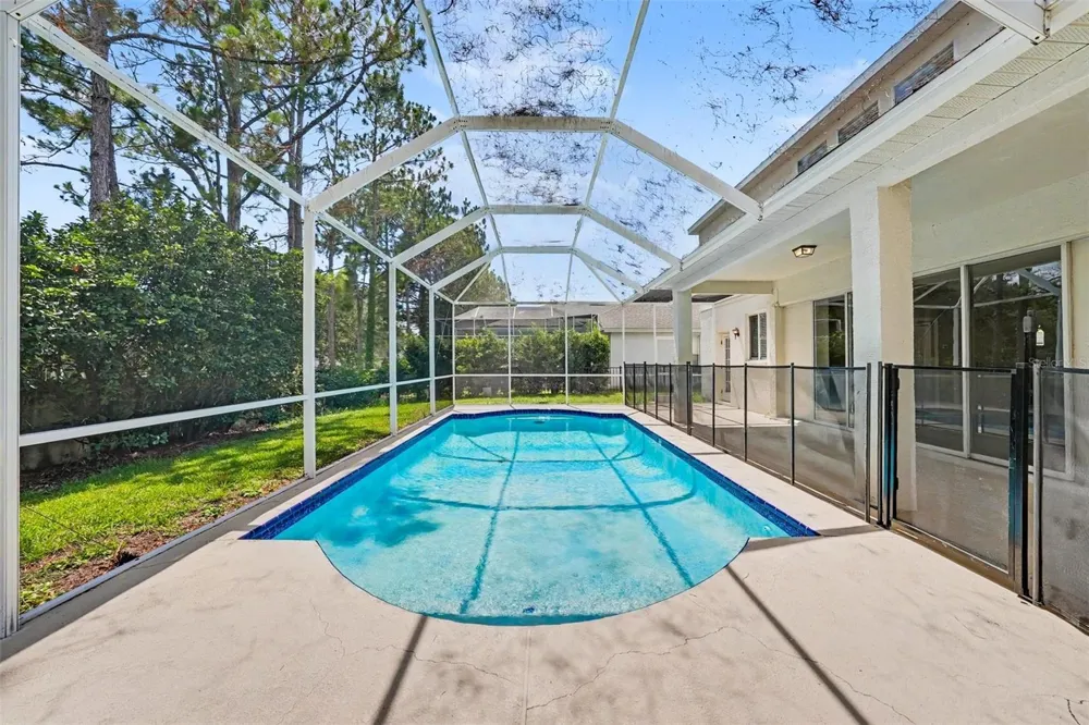 6112 CEZANNE AVENUE Lutz, FL 33558