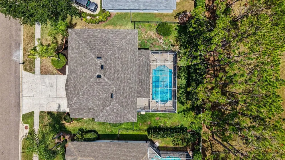6112 CEZANNE AVENUE Lutz, FL 33558