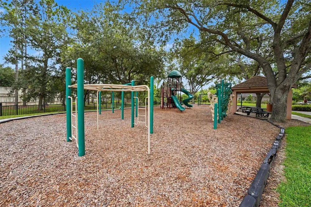6112 CEZANNE AVENUE Lutz, FL 33558