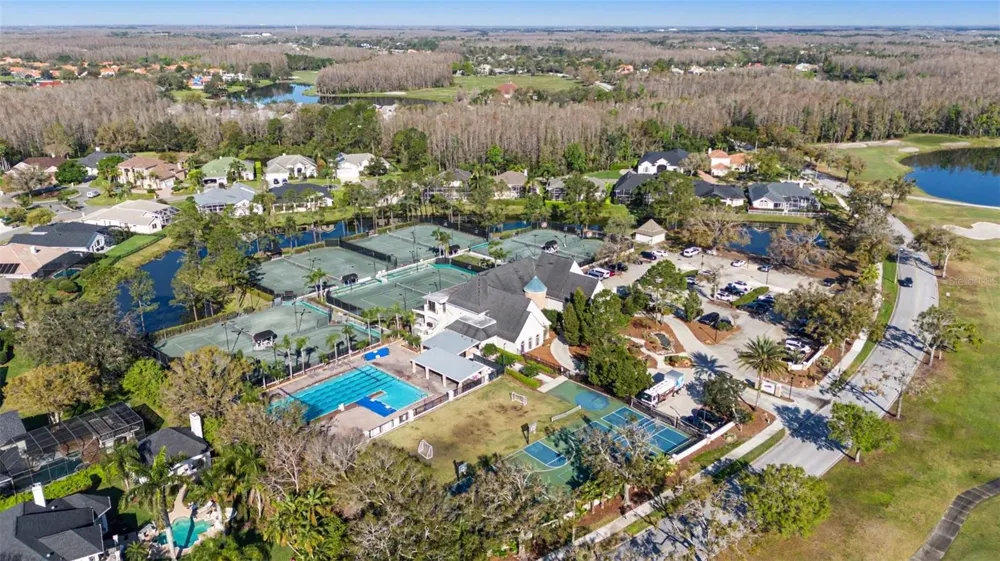 6112 CEZANNE AVENUE Lutz, FL 33558