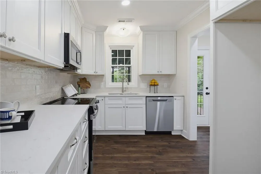 505 Salisbury Street Kernersville, NC 27284