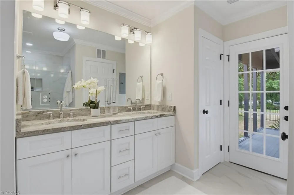 505 Salisbury Street Kernersville, NC 27284