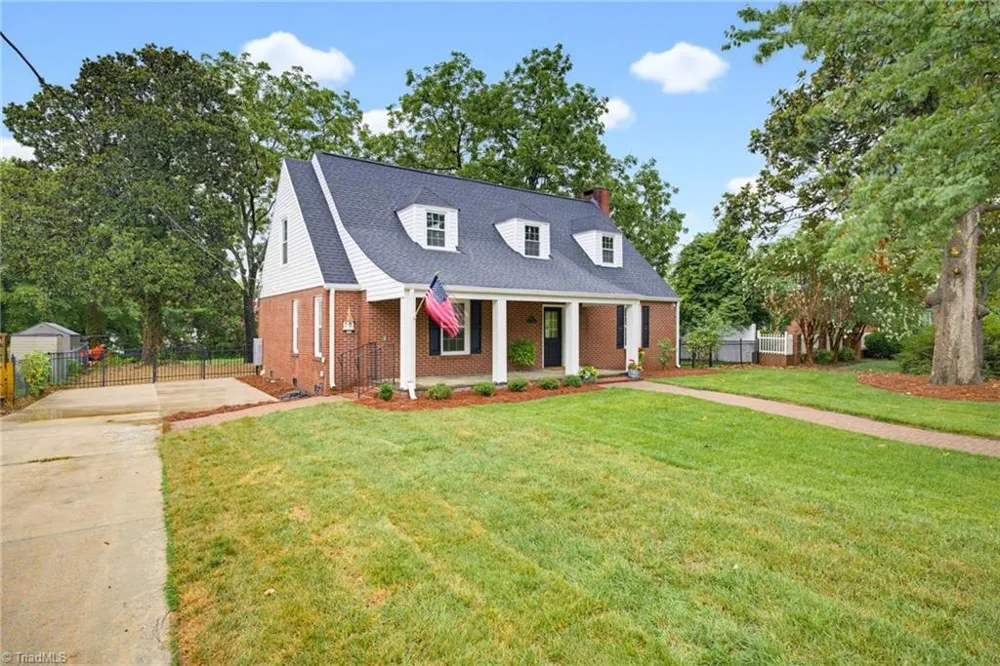 505 Salisbury Street Kernersville, NC 27284