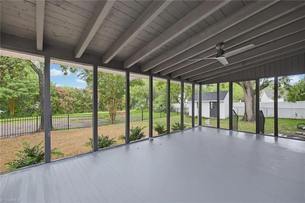 505 Salisbury Street Kernersville, NC 27284