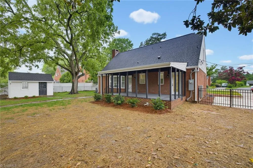 505 Salisbury Street Kernersville, NC 27284