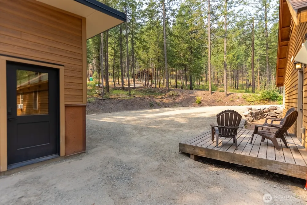 21 Liberty Lane Mazama, WA 98833