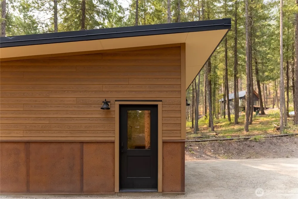 21 Liberty Lane Mazama, WA 98833