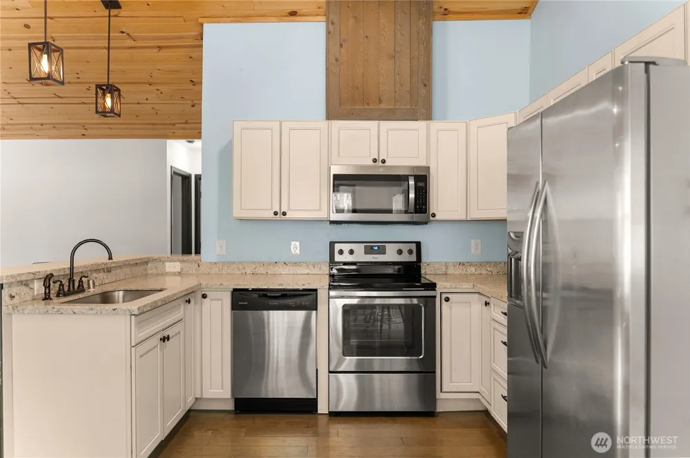 21 Liberty Lane Mazama, WA 98833