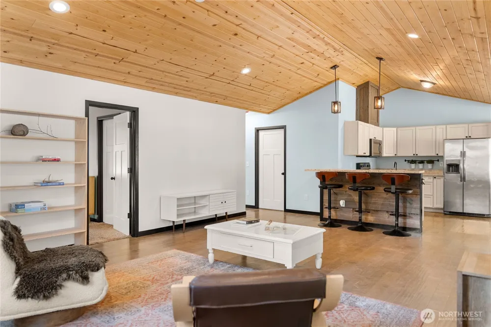 21 Liberty Lane Mazama, WA 98833