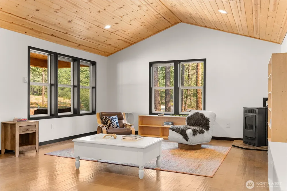 21 Liberty Lane Mazama, WA 98833