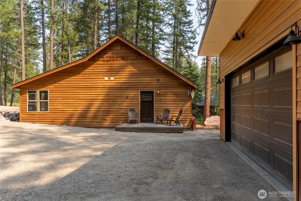 21 Liberty Lane Mazama, WA 98833