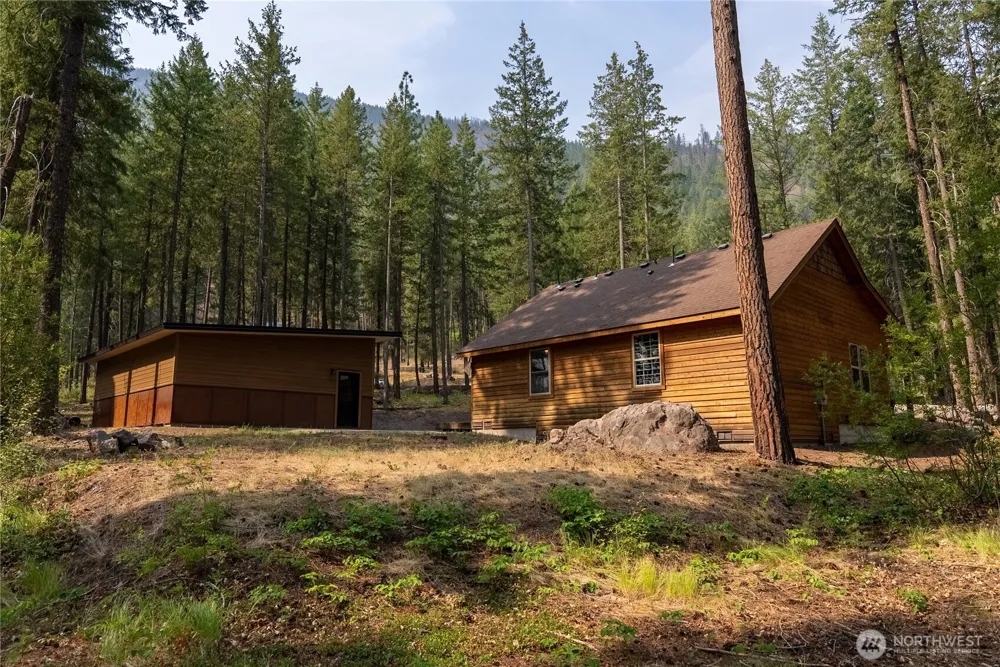 21 Liberty Lane Mazama, WA 98833