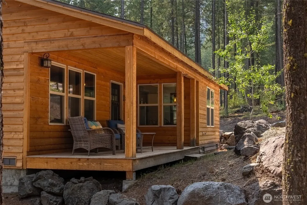 21 Liberty Lane Mazama, WA 98833