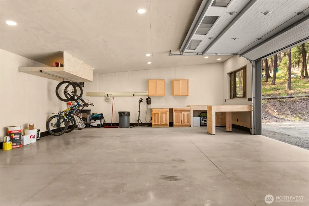 21 Liberty Lane Mazama, WA 98833