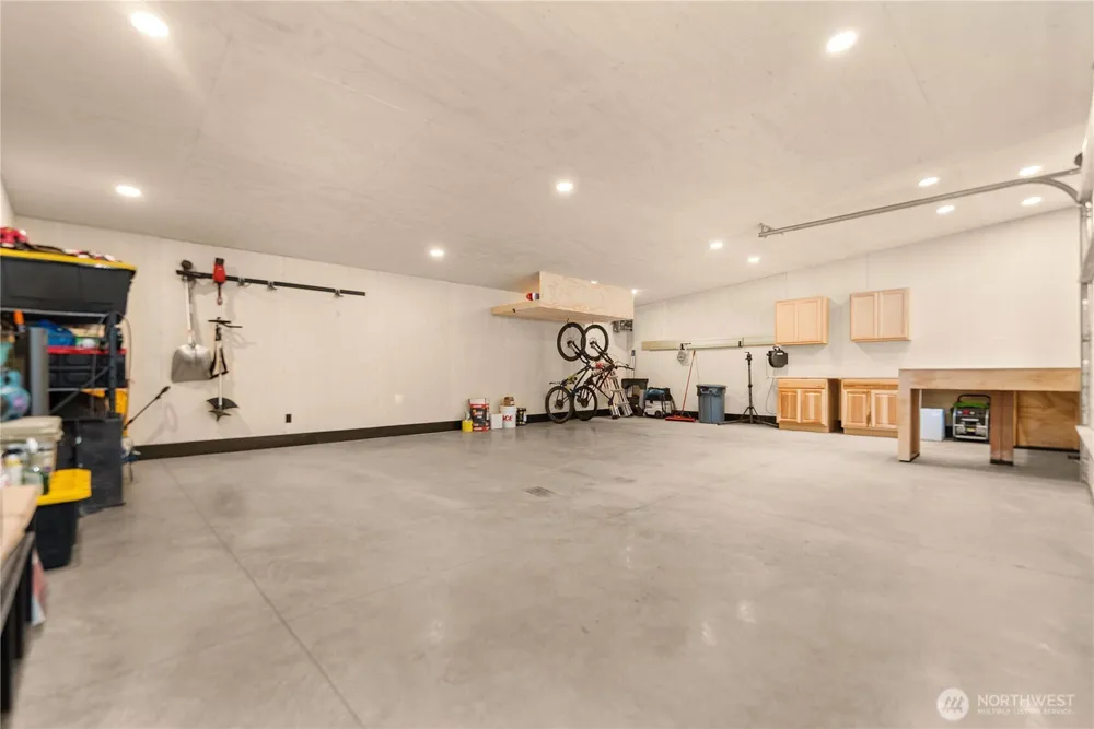 21 Liberty Lane Mazama, WA 98833