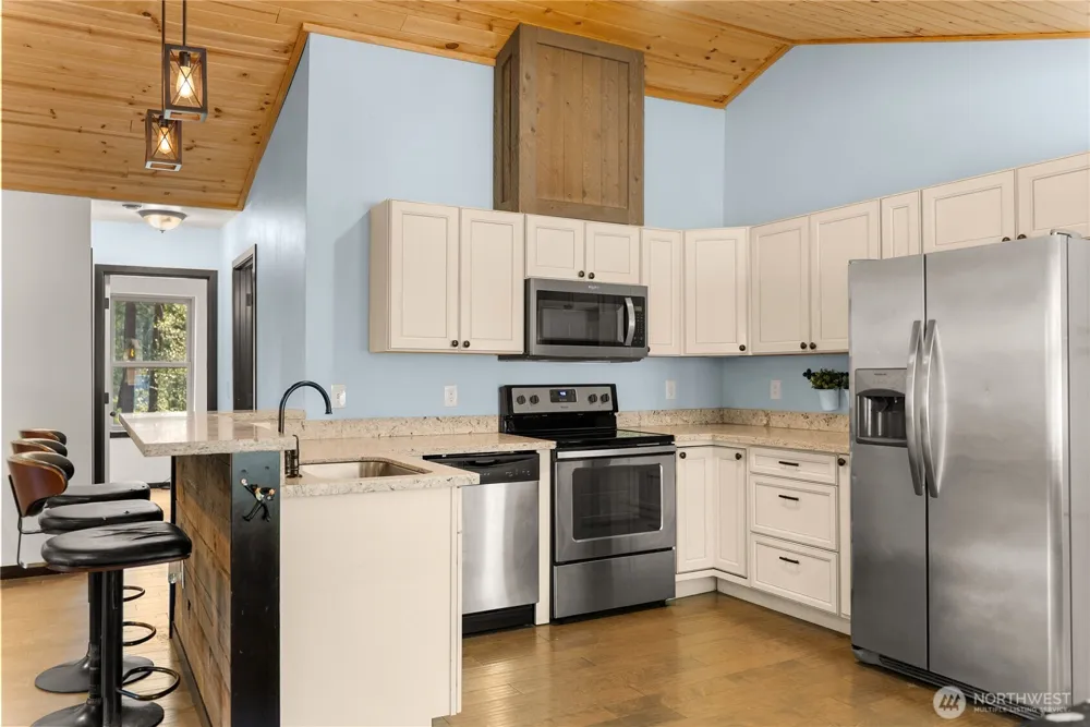 21 Liberty Lane Mazama, WA 98833