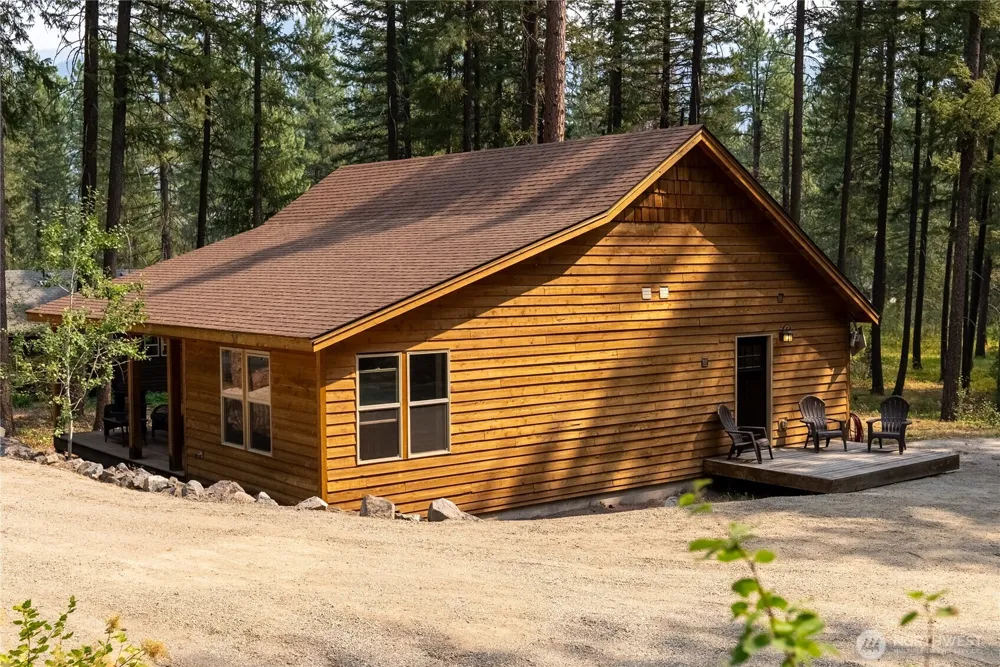 21 Liberty Lane Mazama, WA 98833