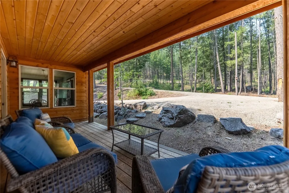 21 Liberty Lane Mazama, WA 98833