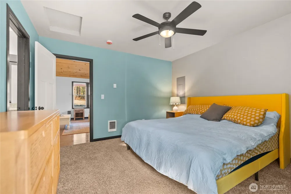 21 Liberty Lane Mazama, WA 98833