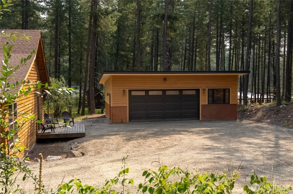 21 Liberty Lane Mazama, WA 98833